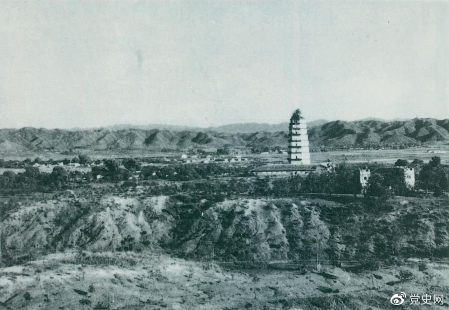 　　1931年11月7日至20日，中華蘇維埃第一次全國代表大會在江西瑞金召開，宣布成立中華蘇維埃共和國臨時中央政府。圖為瑞金全景。