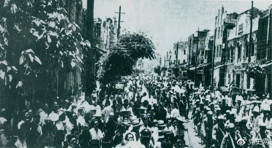 1949年5月22日,第二野戰軍解放南昌。